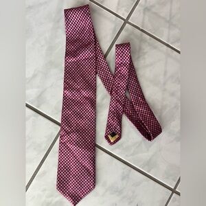 Robert Talbott dot pattern tie